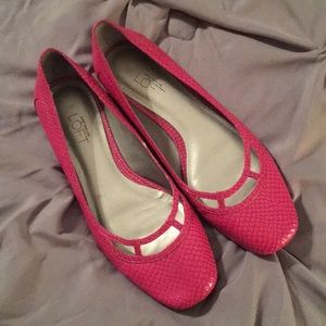 Ann Taylor Loft flats